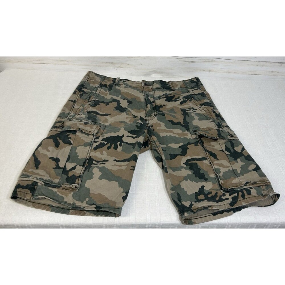 MINTY! LEVIS LEVI'S Size 33 Mens Long Camo Cotton Cargo Shorts Green Brown